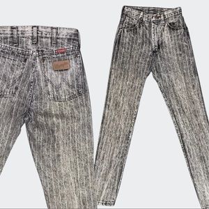EXTREMELY RARE - pinstriped, acid washed 80’s vintage Wranglers MINT CONDITION